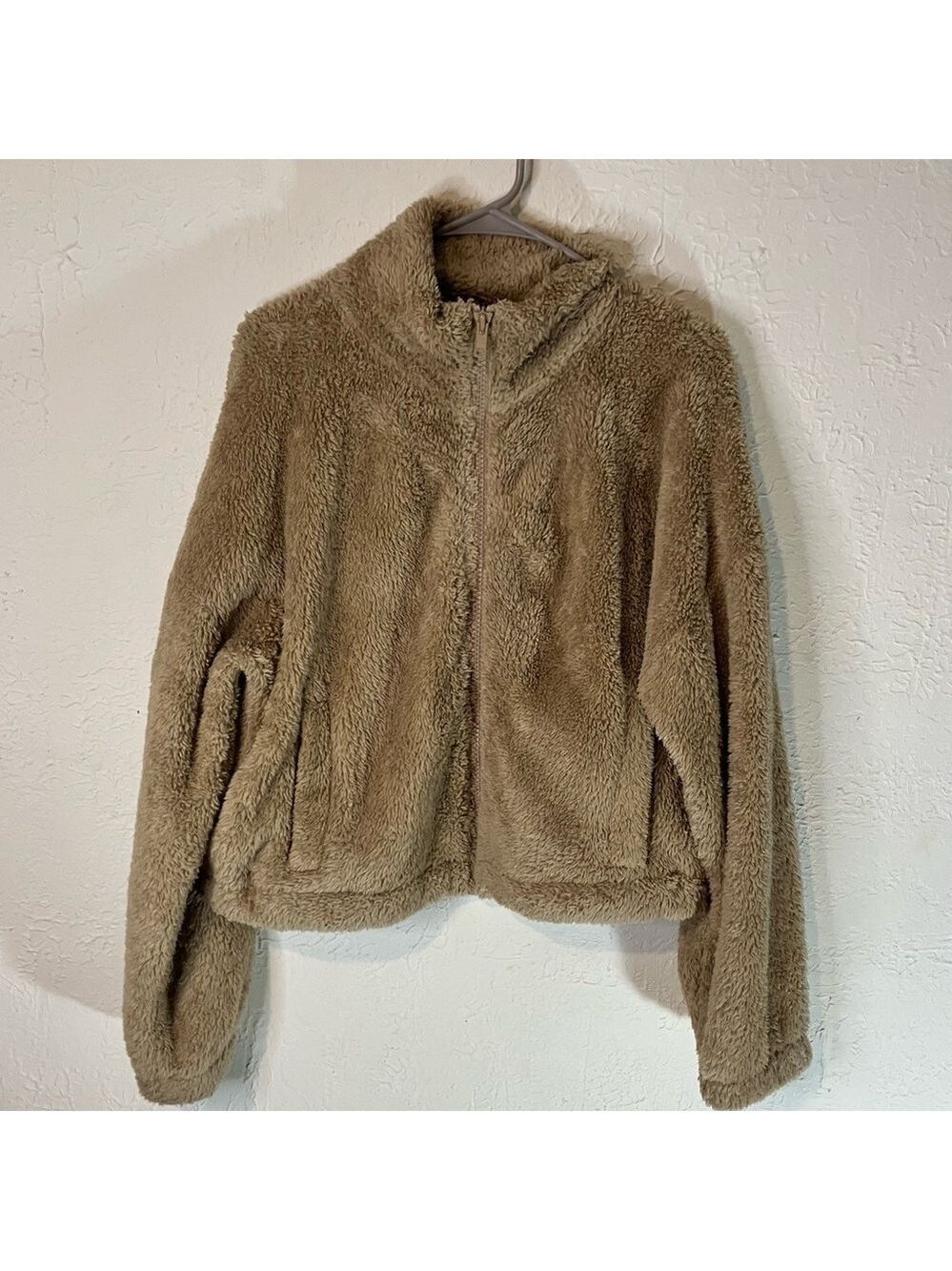 ARITZIA Sunday Best Mock Neck Fuzzy Teddy Zip Up in Gold Camel